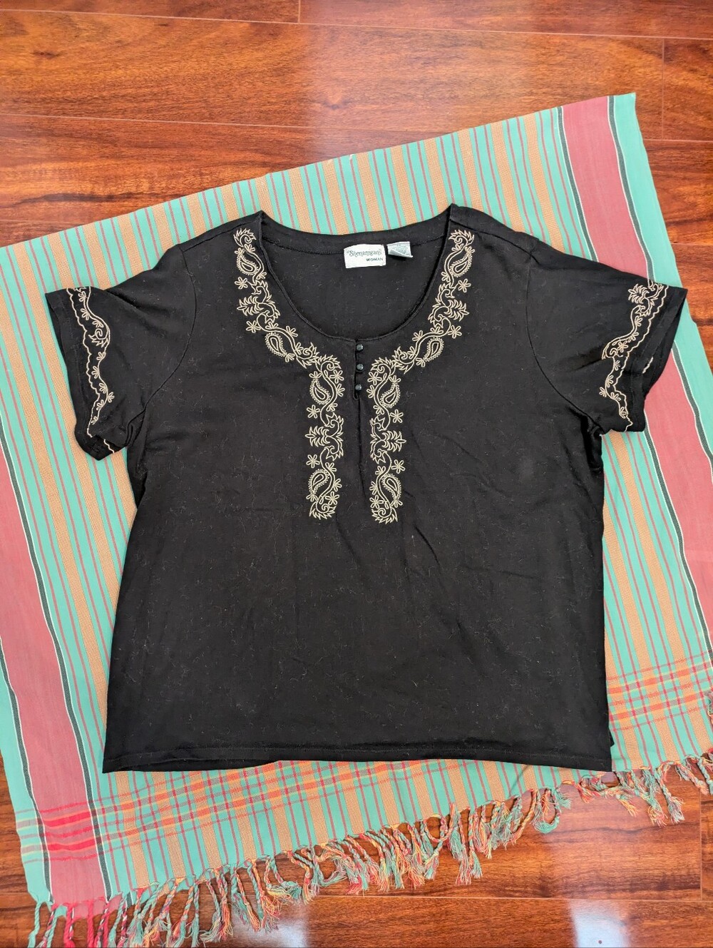 Vintage Shenanigans 2x Black Top